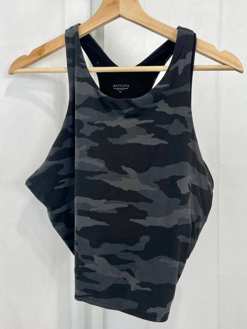 ATHLETA Conscious Camo Crop Top With Built In Sports Bra Racerback Gray 1X Plus
